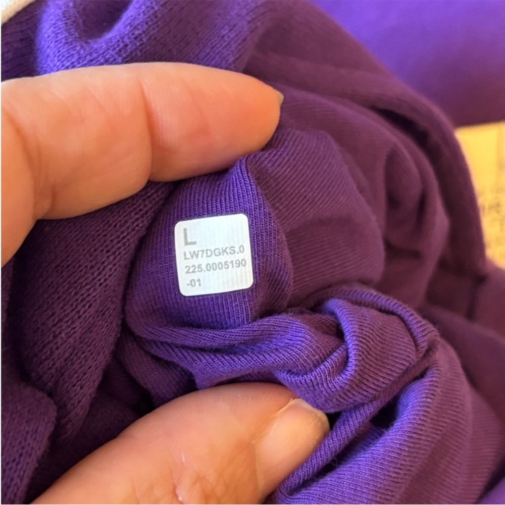 NWT Lululemon Scuba Mid-Rise Oversized Short 3" Trim Purple Women's Size Large - Picture 6 of 9